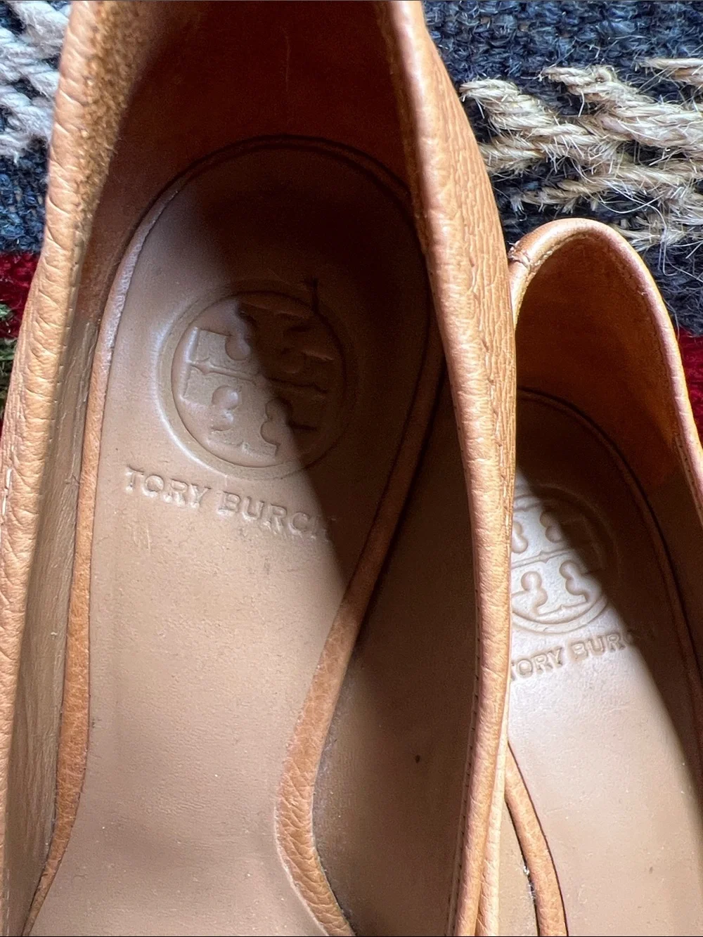 NWOB!  Tory Burch Tan Leather closed toe wedges with Gold Emblem